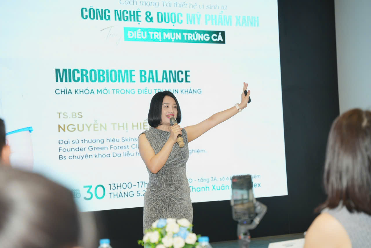 tiêm trị nám tại phòng khám da liễu Green Forest - Bác sĩ Hiền
